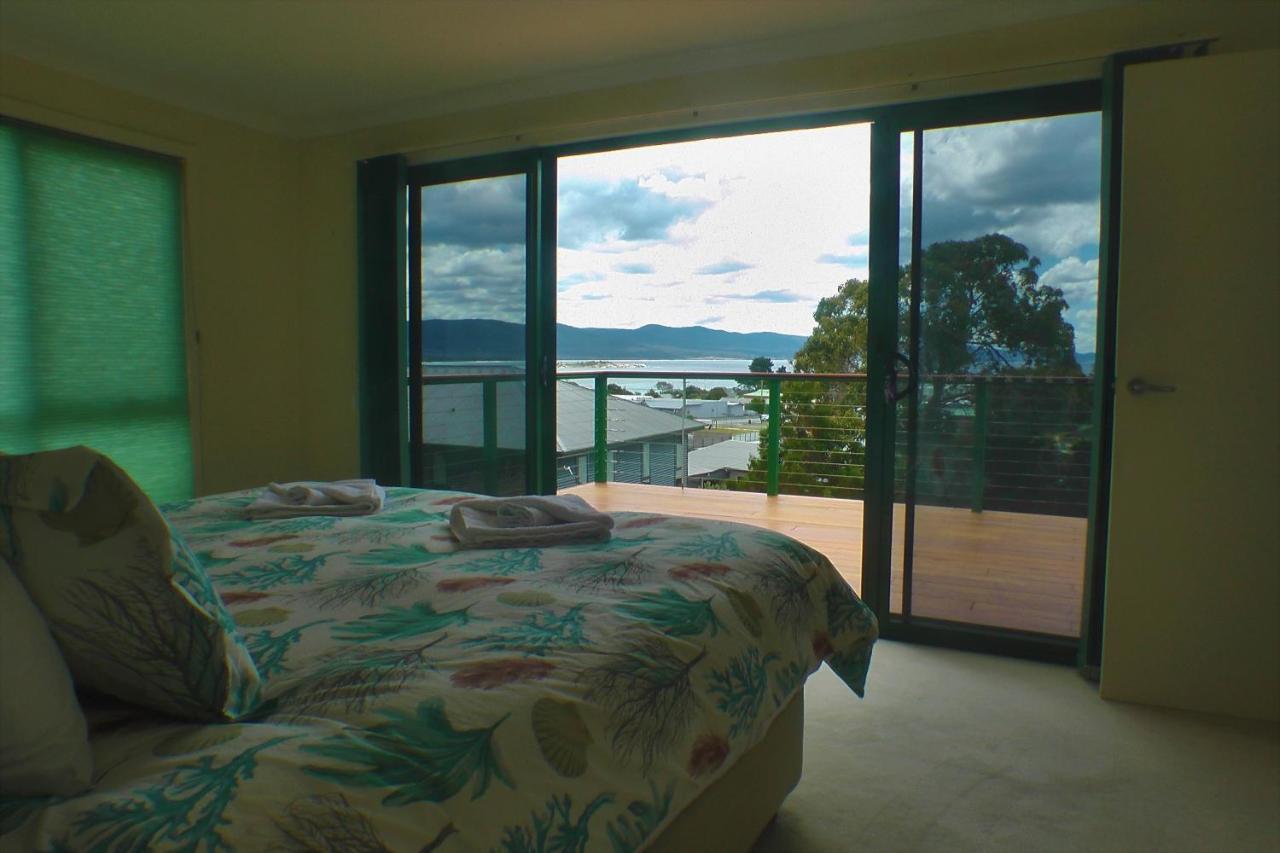 'The Lookout' At 27 Fraser Street Bicheno Eksteriør bilde